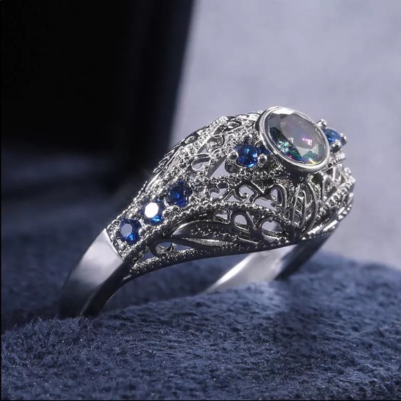 New Women’s 925 Silver Sapphire Ring - Picture 4 of 5